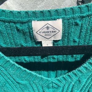 Green knit Sweater